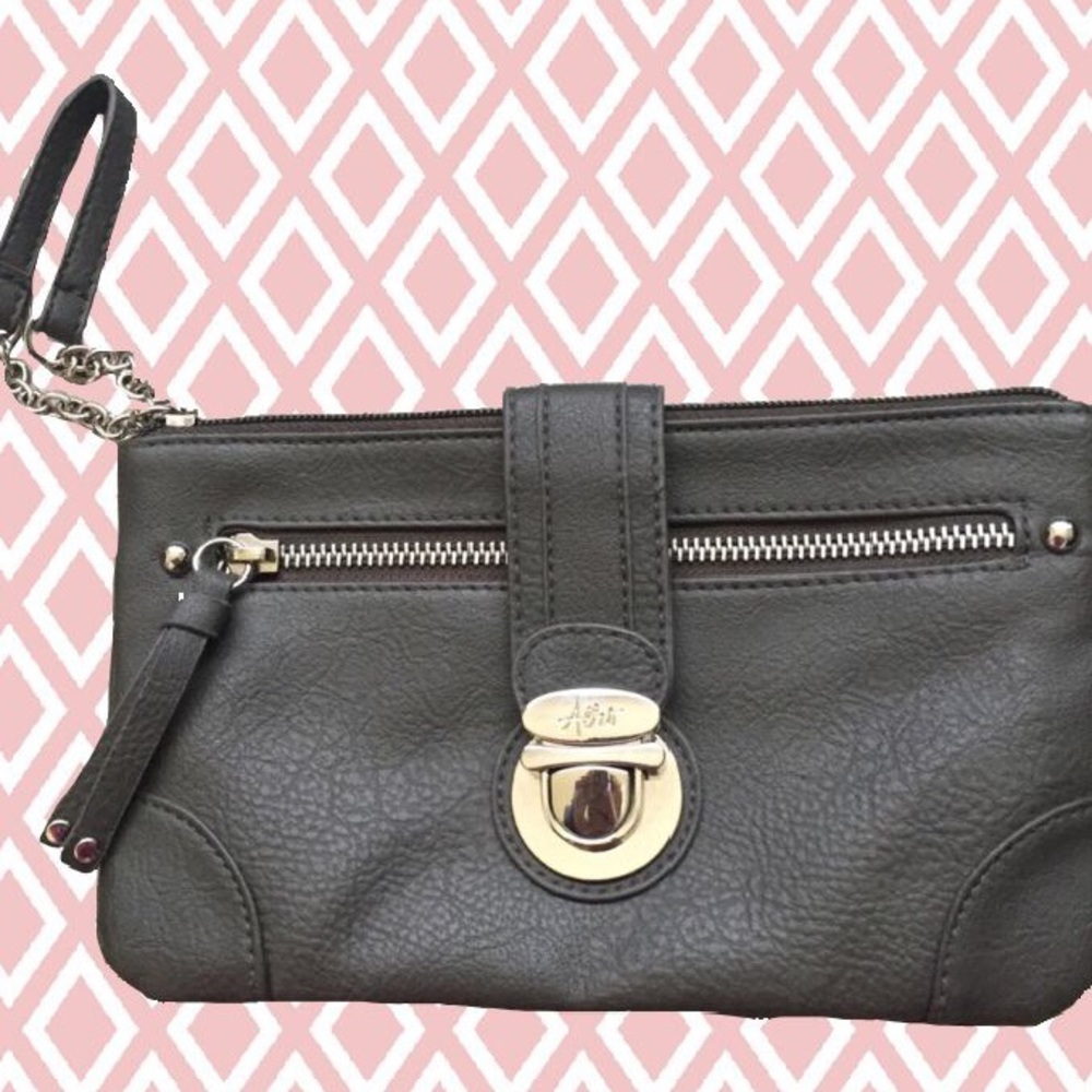 {Aeropostale} Wristlet Wallet